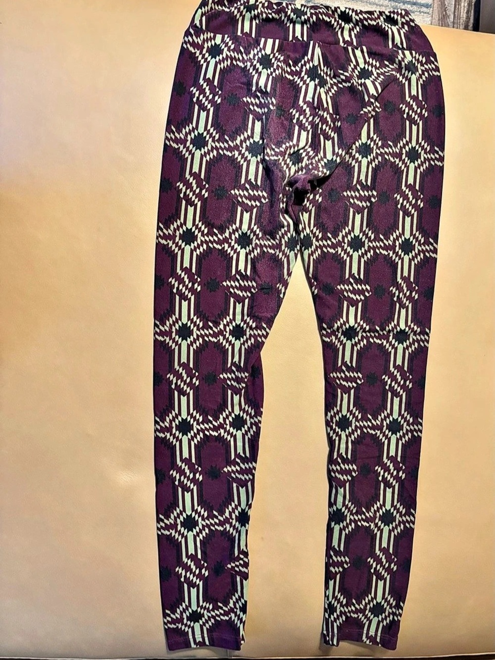 Lularoe Geometric Print Leggings in Purple & Green